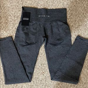 NVGTN Contour Seamless - Speckled Black NWT